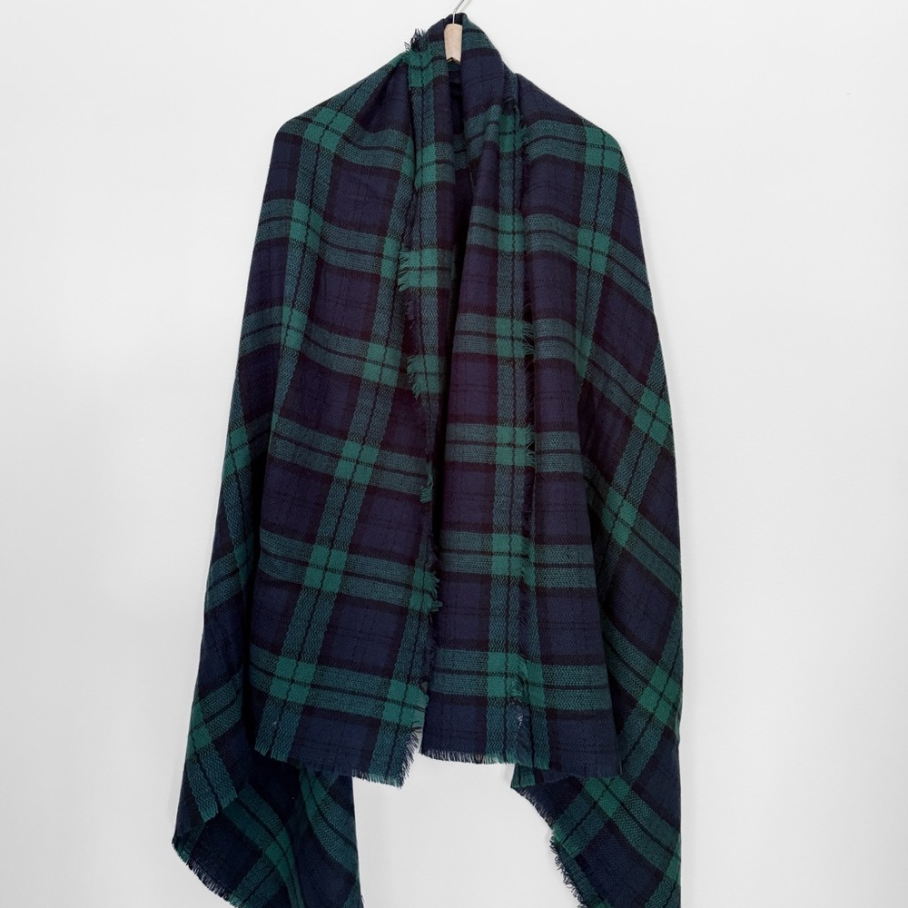 Gap plaid blanket scarf.